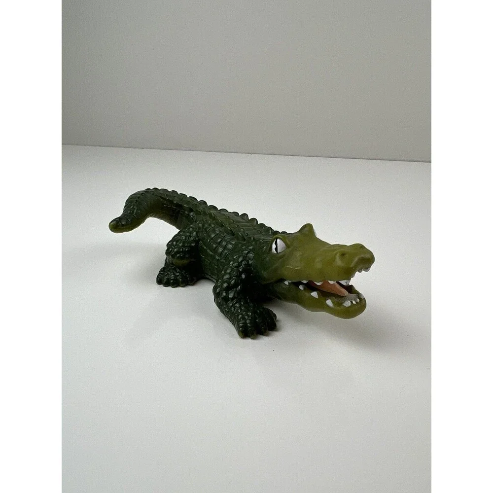 Keenway Industries Pirate Ship Island Figure Crocodile Alligator Animal Toy